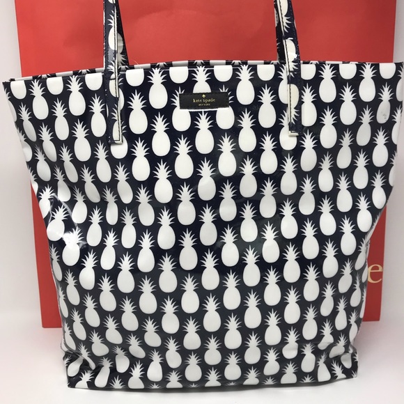 kate spade Handbags - ➕Kate spade daycation pineapple tote poplin shop